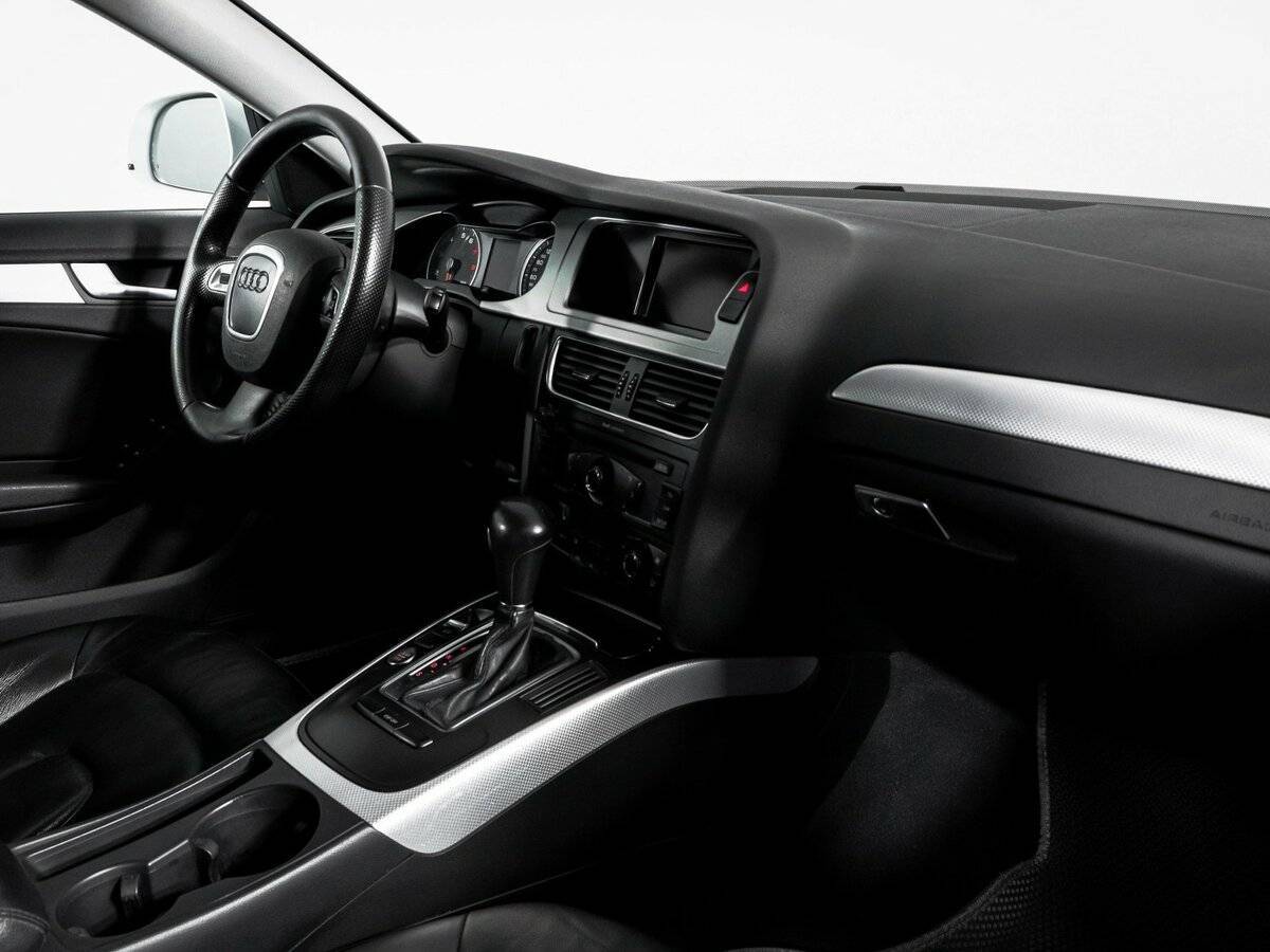 Купить Audi A4 с пробегом. Фото: #8