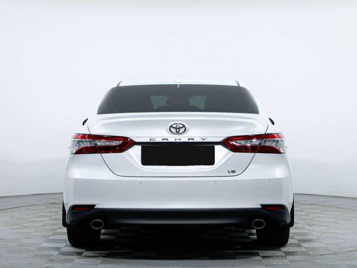 Купить Toyota Camry с пробегом. Фото: #4