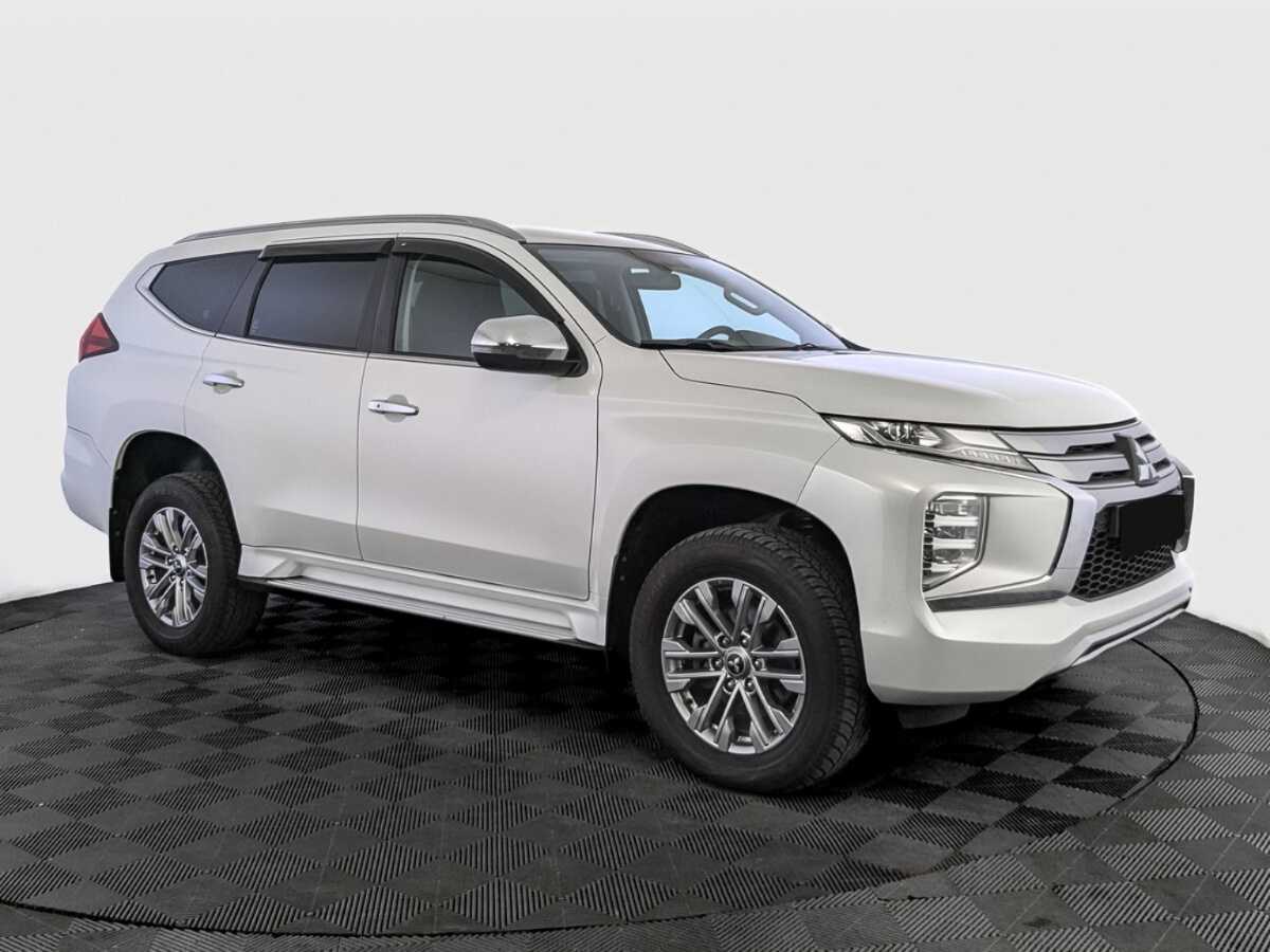 Купить Mitsubishi Pajero Sport с пробегом. Фото: #2
