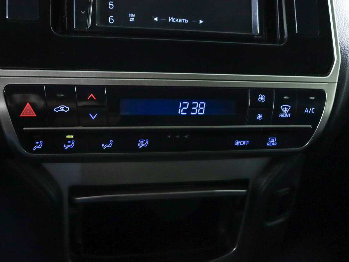 Купить Toyota Land Cruiser Prado с пробегом. Фото: #12