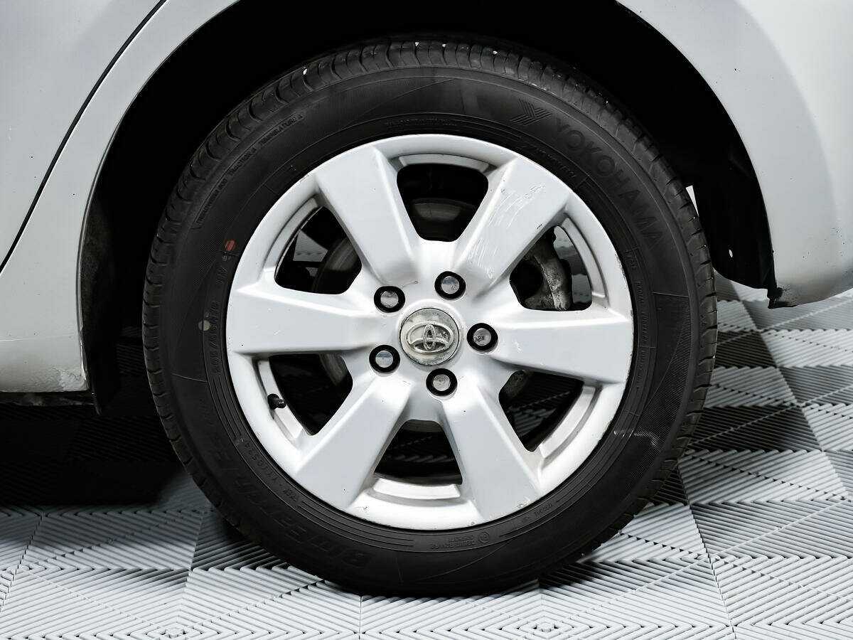 Купить Toyota Auris с пробегом. Фото: #12