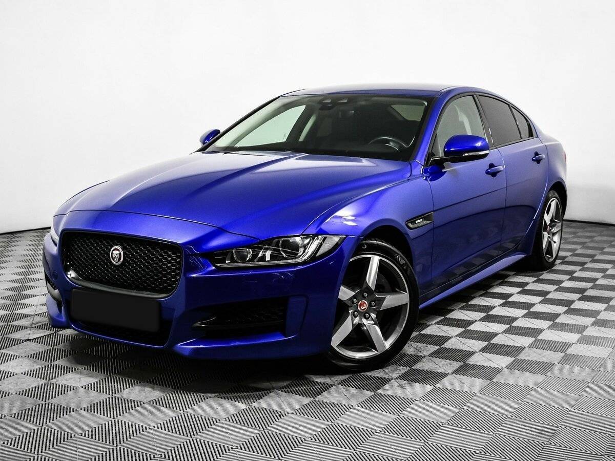 Купить Jaguar XE с пробегом. Фото: #0
