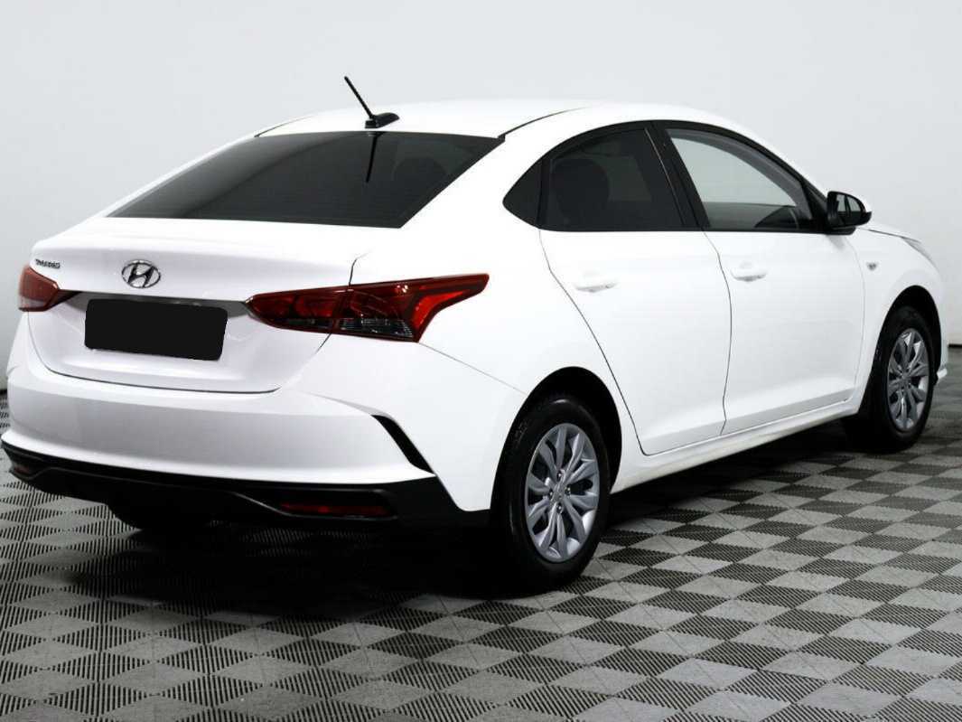 Купить Hyundai Solaris с пробегом. Фото: #4