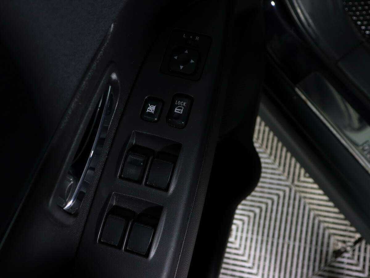 Купить Mitsubishi ASX с пробегом. Фото: #13