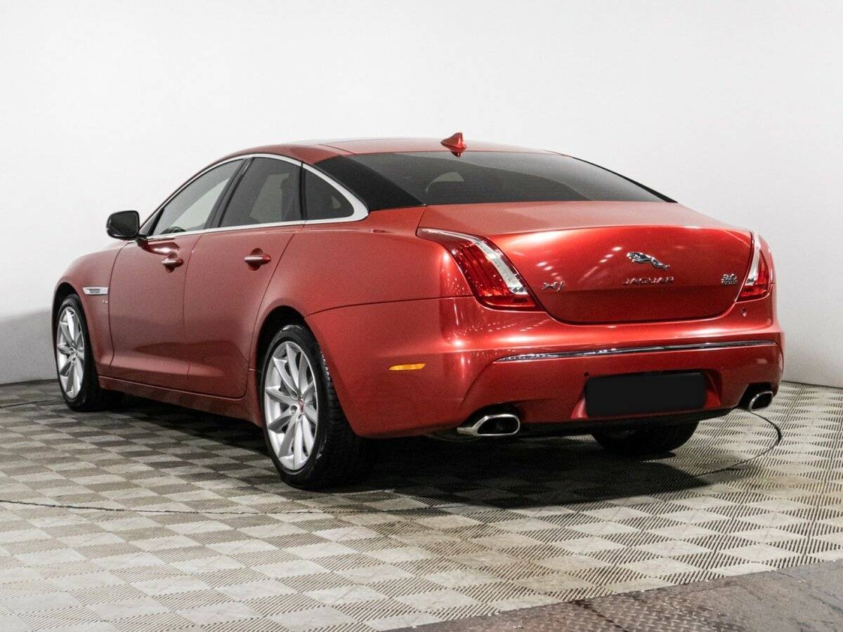 Купить Jaguar XJ с пробегом. Фото: #6