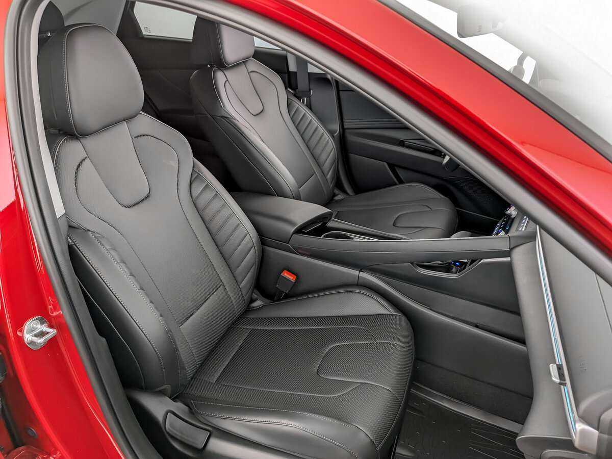 Купить Hyundai Elantra с пробегом. Фото: #23