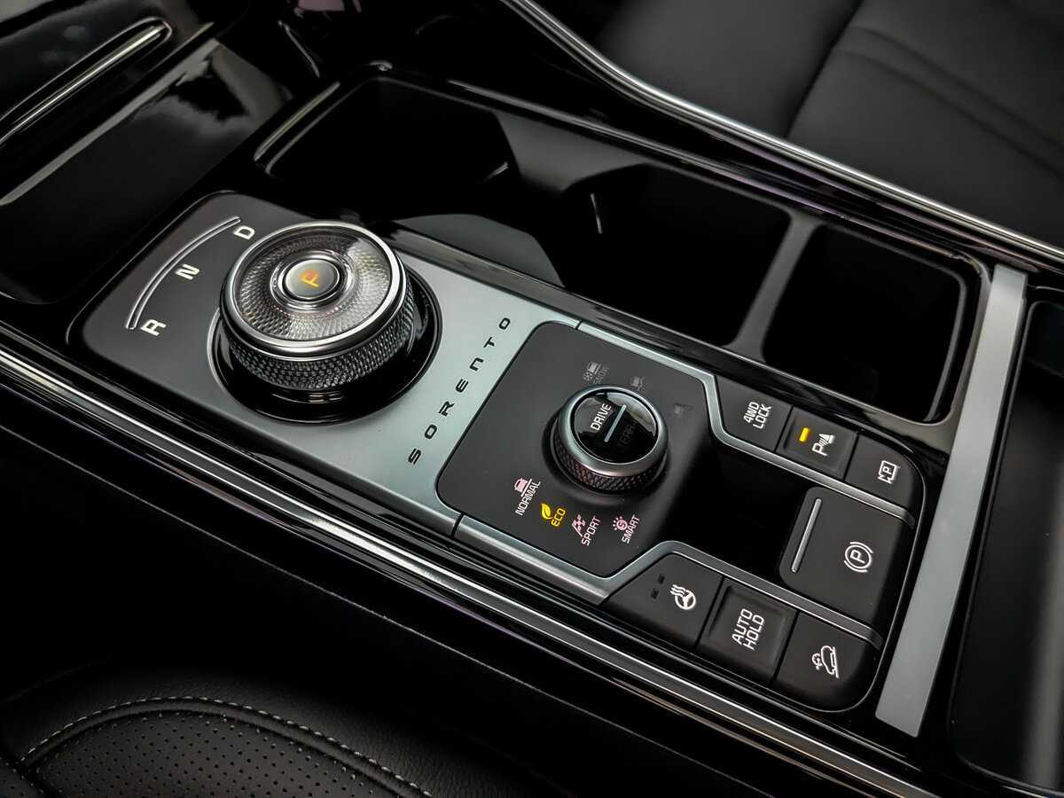 Купить Kia Sorento с пробегом. Фото: #22