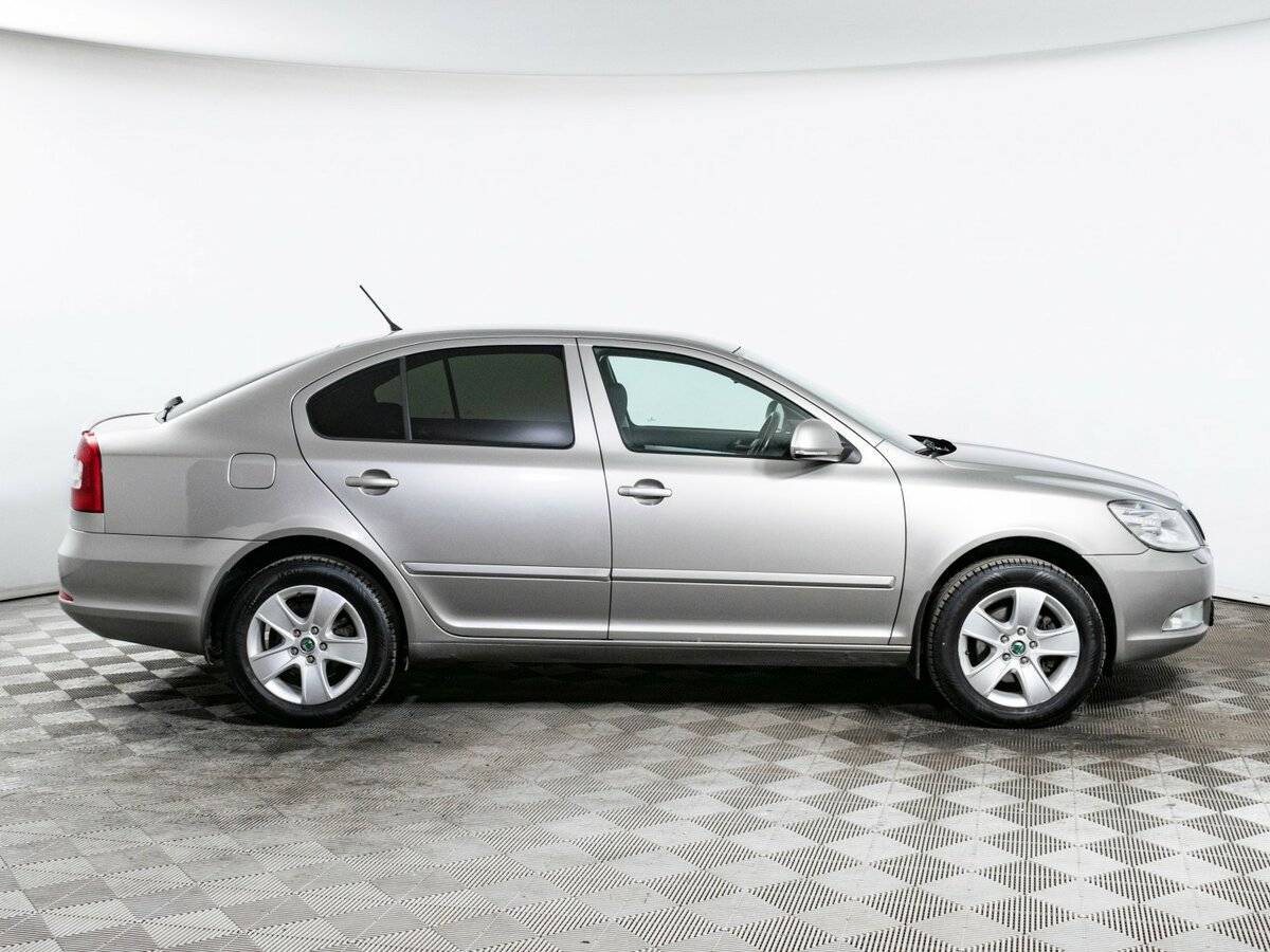 Купить Skoda Octavia с пробегом. Фото: #3