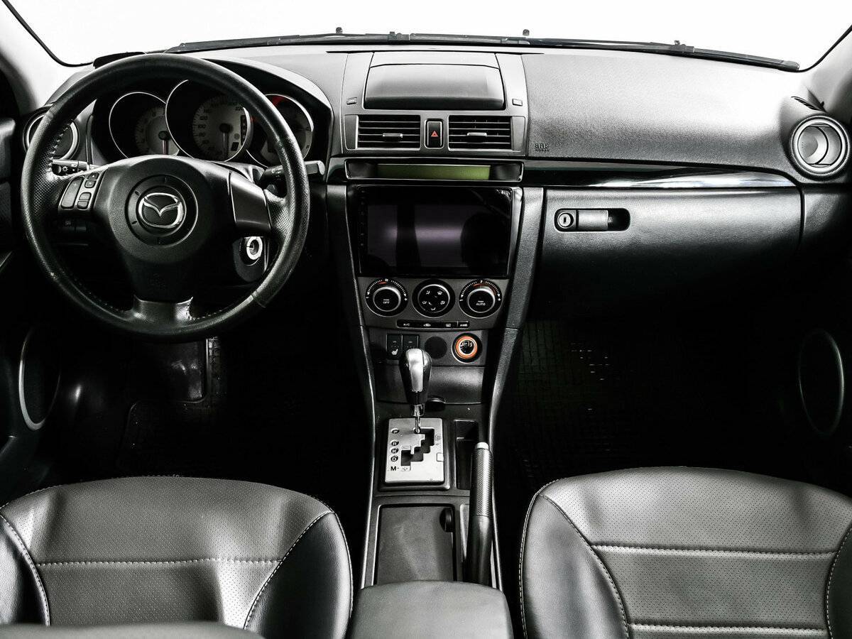 Купить Mazda 3 с пробегом. Фото: #10