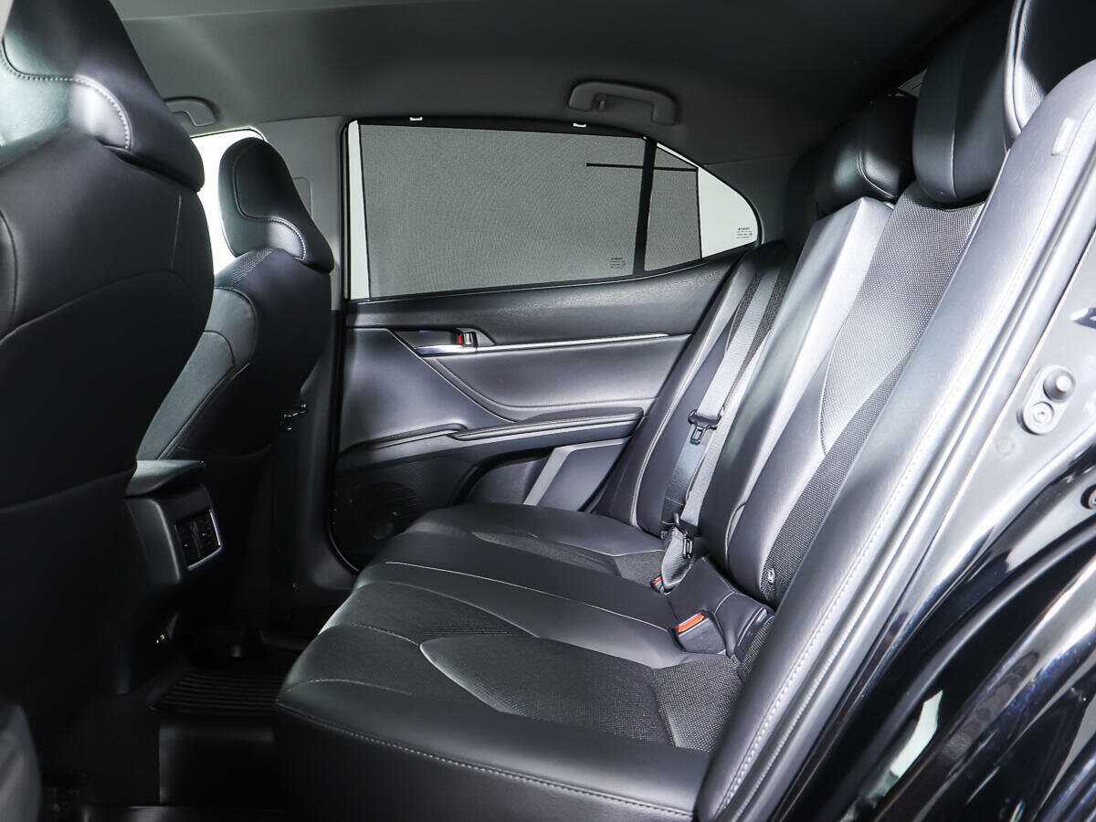 Купить Toyota Camry с пробегом. Фото: #8