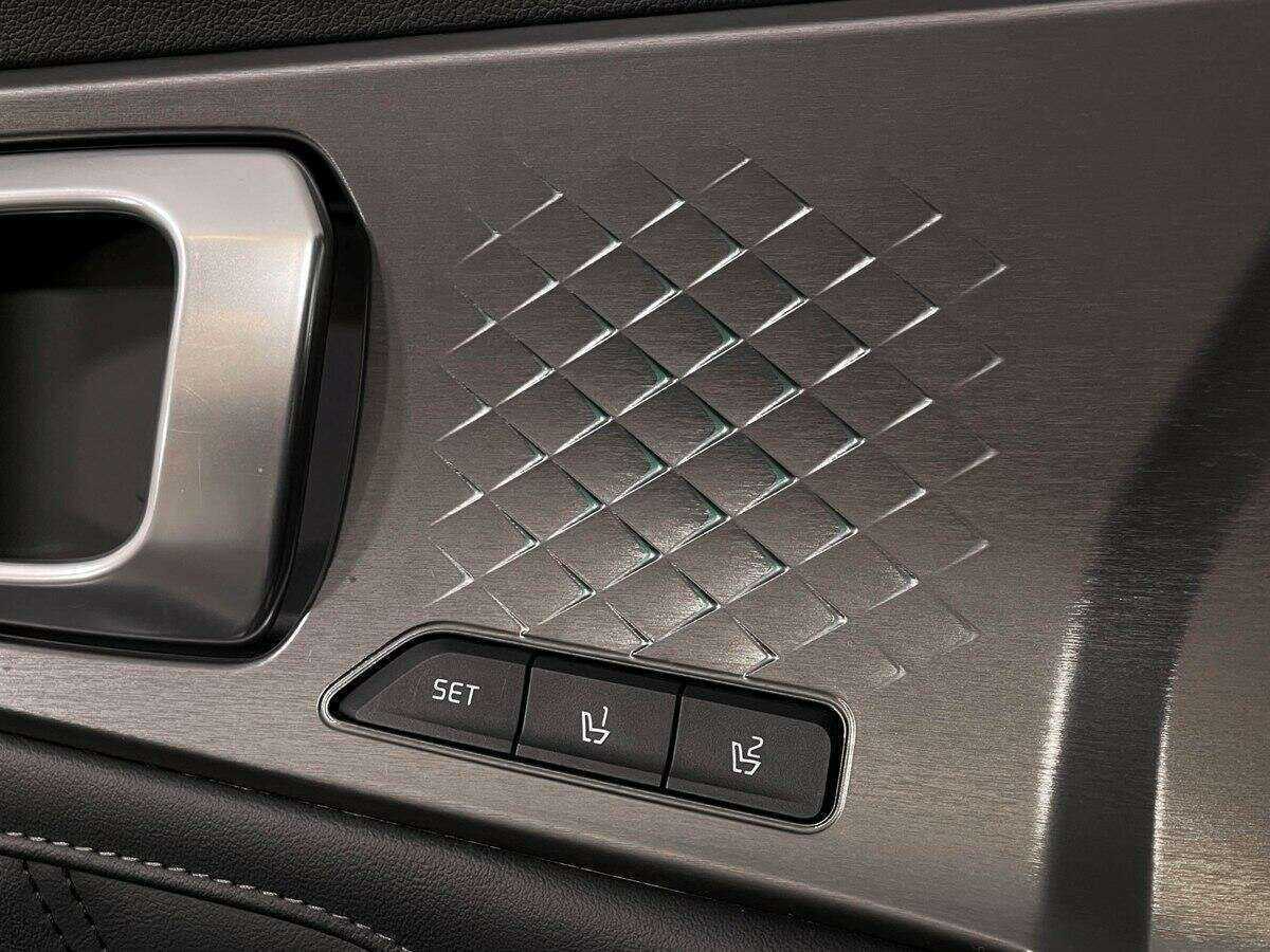 Купить Kia Sorento с пробегом. Фото: #13