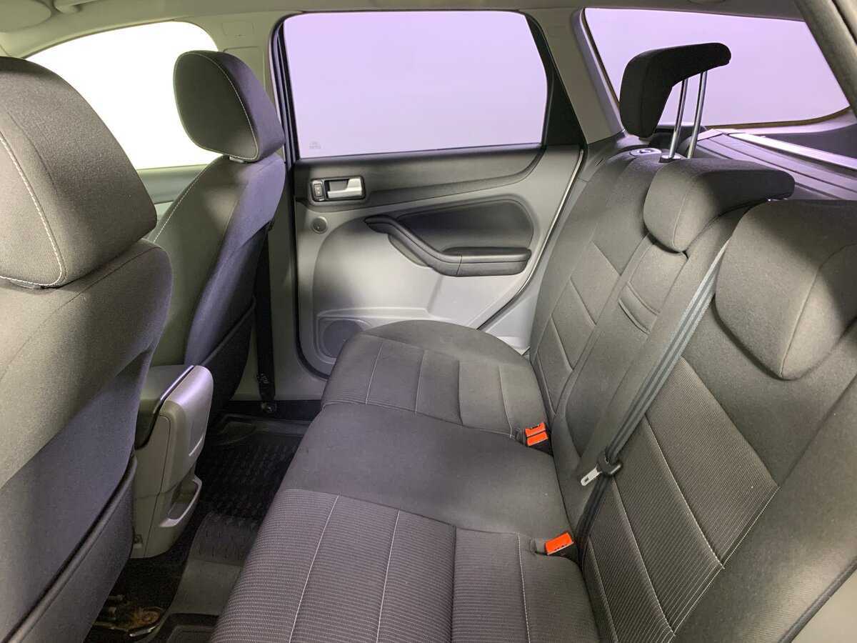 Купить Ford Focus с пробегом. Фото: #17