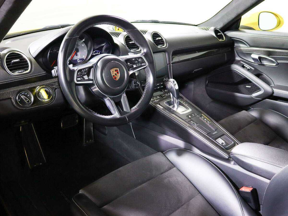 Купить Porsche Cayman с пробегом. Фото: #10