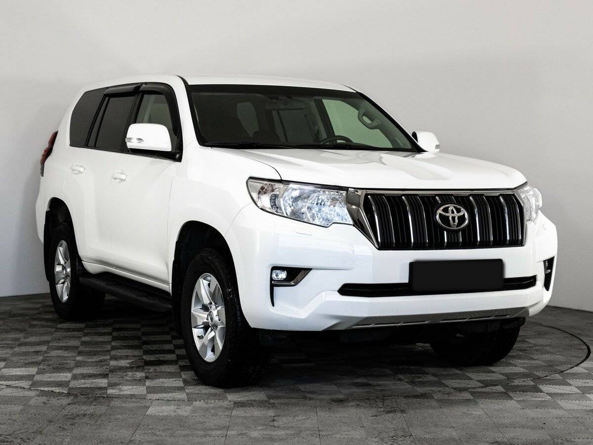 Купить Toyota Land Cruiser Prado с пробегом. Фото: #2