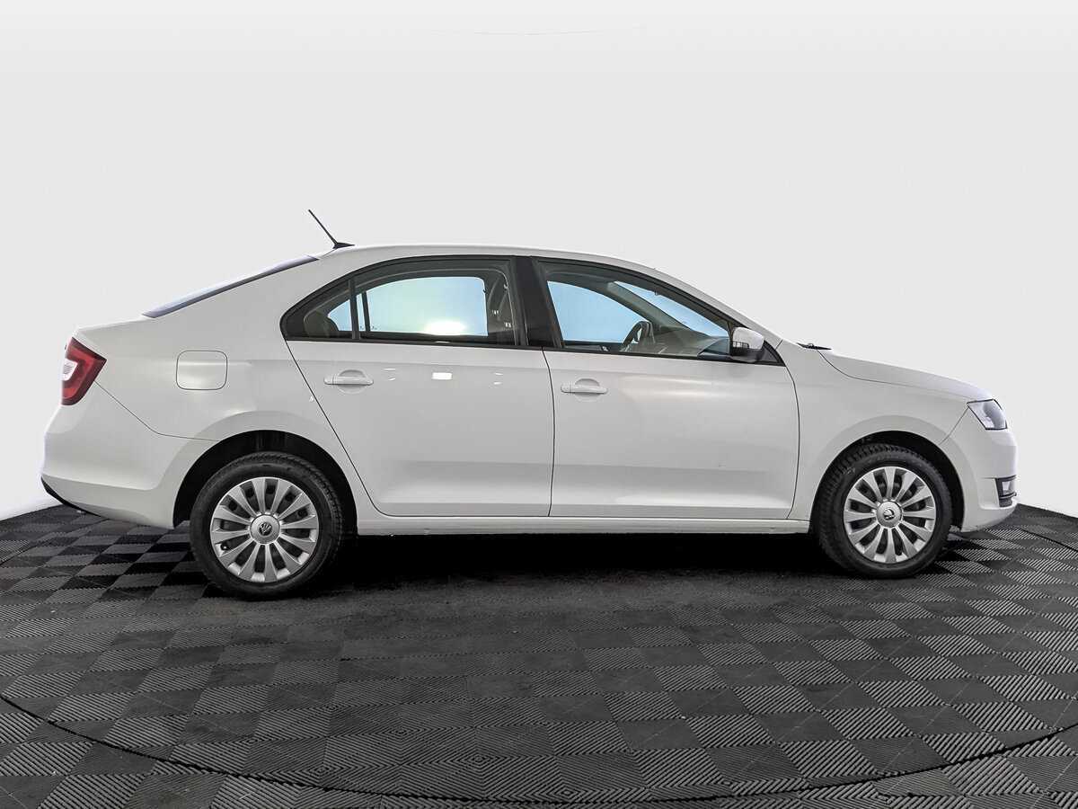 Купить Skoda Rapid с пробегом. Фото: #3