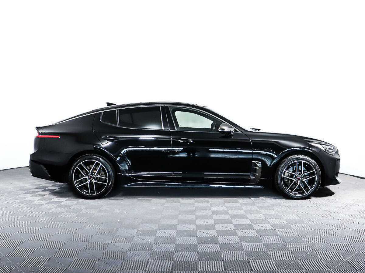 Купить Kia Stinger с пробегом. Фото: #3
