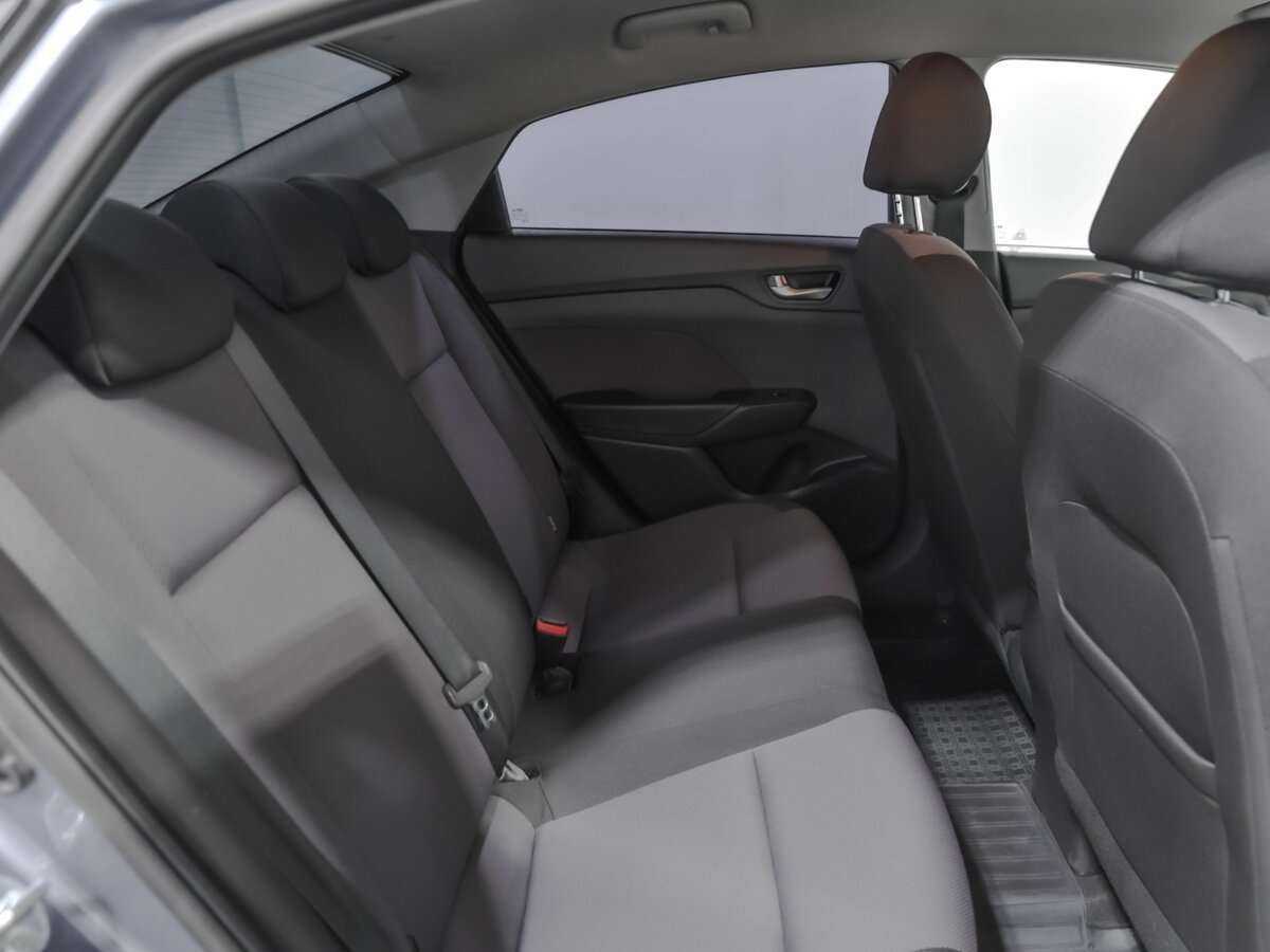 Купить Hyundai Solaris с пробегом. Фото: #12