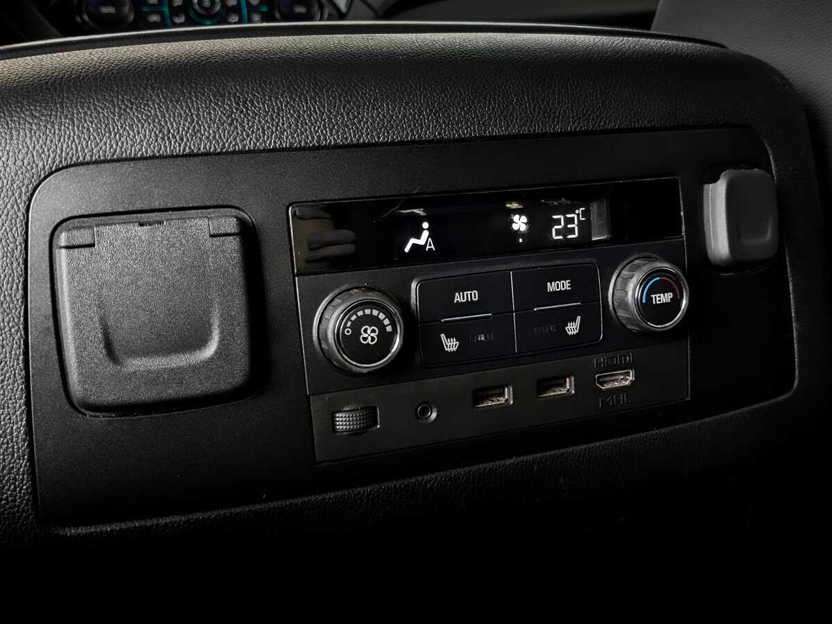 Купить Chevrolet Tahoe с пробегом. Фото: #23