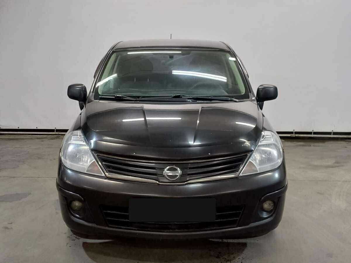 Купить Nissan Tiida с пробегом. Фото: #1