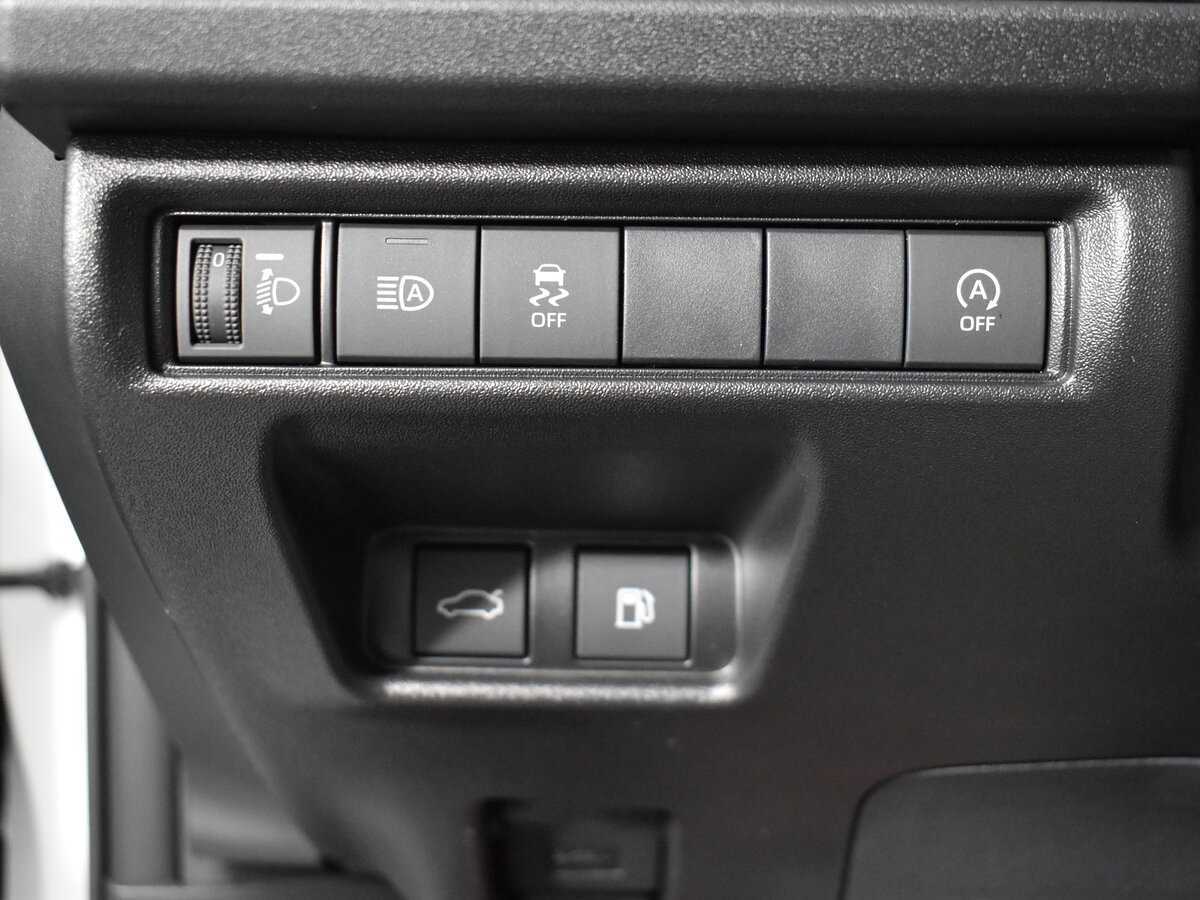 Купить Toyota Camry с пробегом. Фото: #9