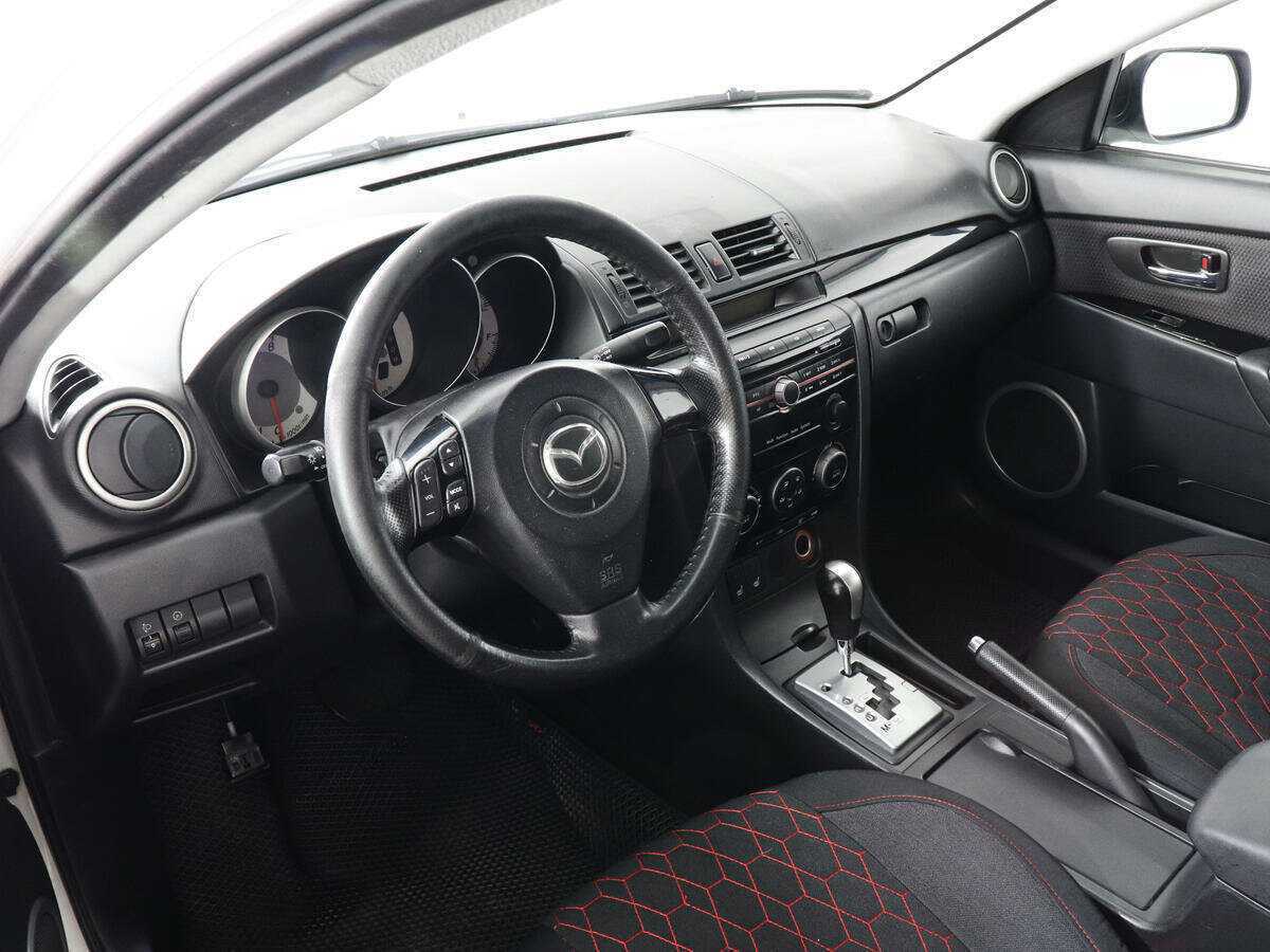 Купить Mazda 3 с пробегом. Фото: #4