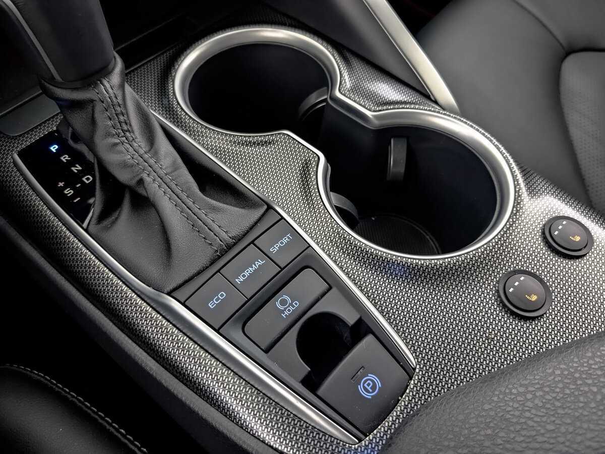 Купить Toyota Camry с пробегом. Фото: #21
