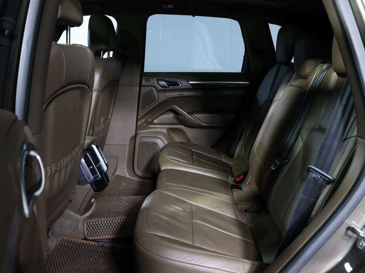 Купить Porsche Cayenne с пробегом. Фото: #8