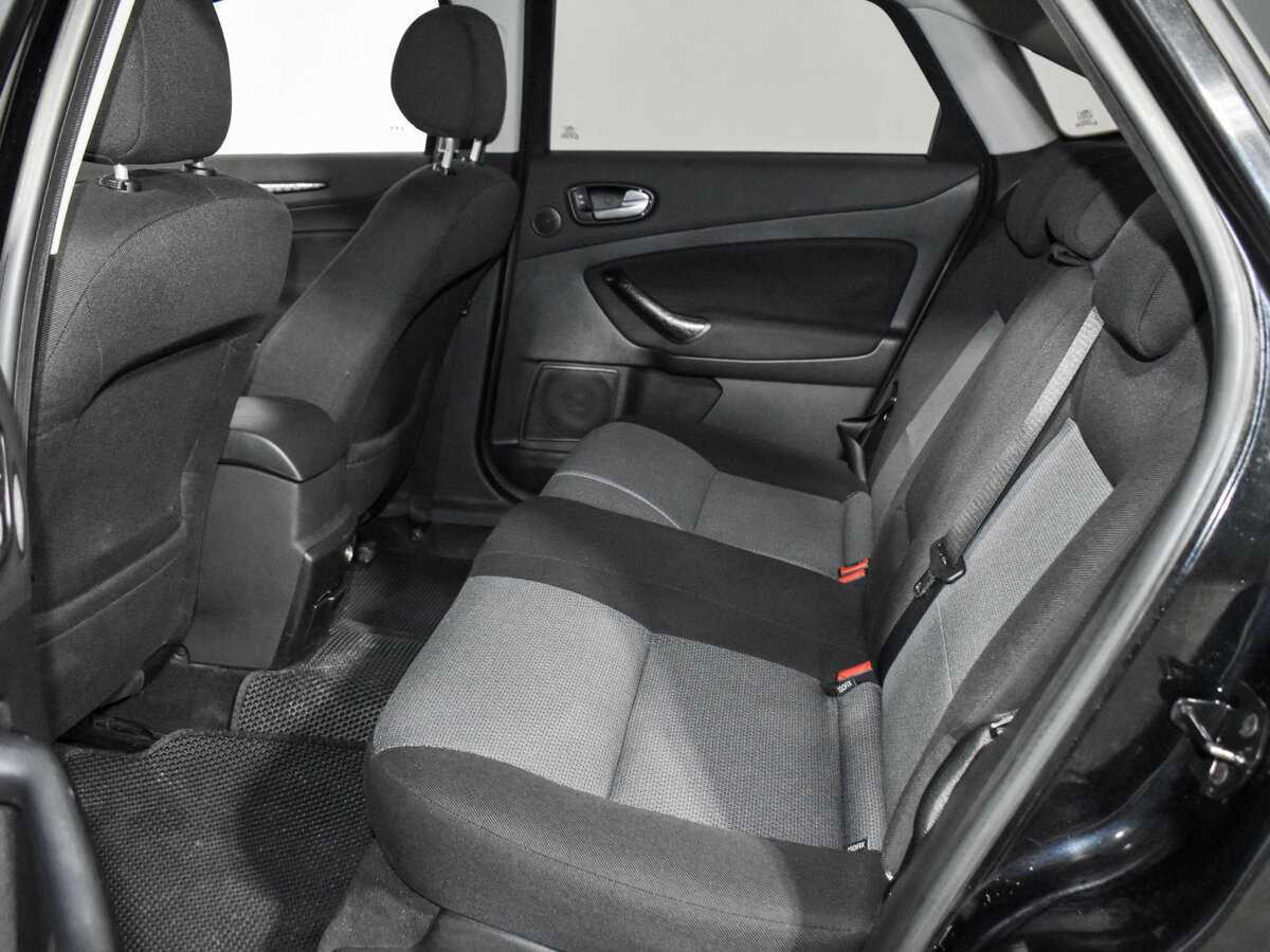 Купить Ford Mondeo с пробегом. Фото: #9