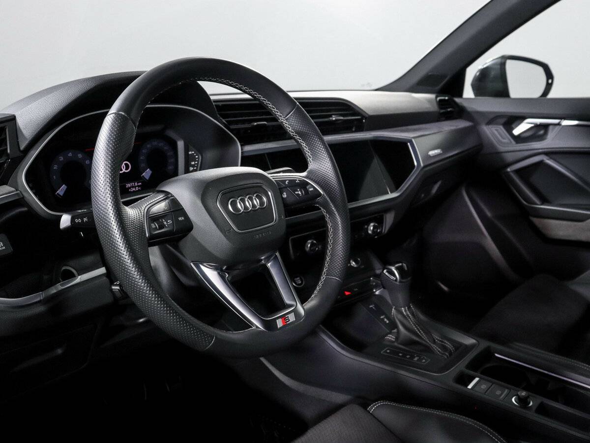 Купить Audi Q3 с пробегом. Фото: #10