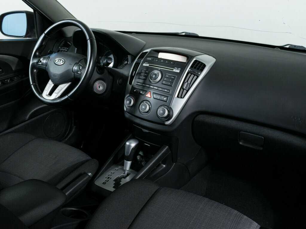 Купить Kia Ceed с пробегом. Фото: #7