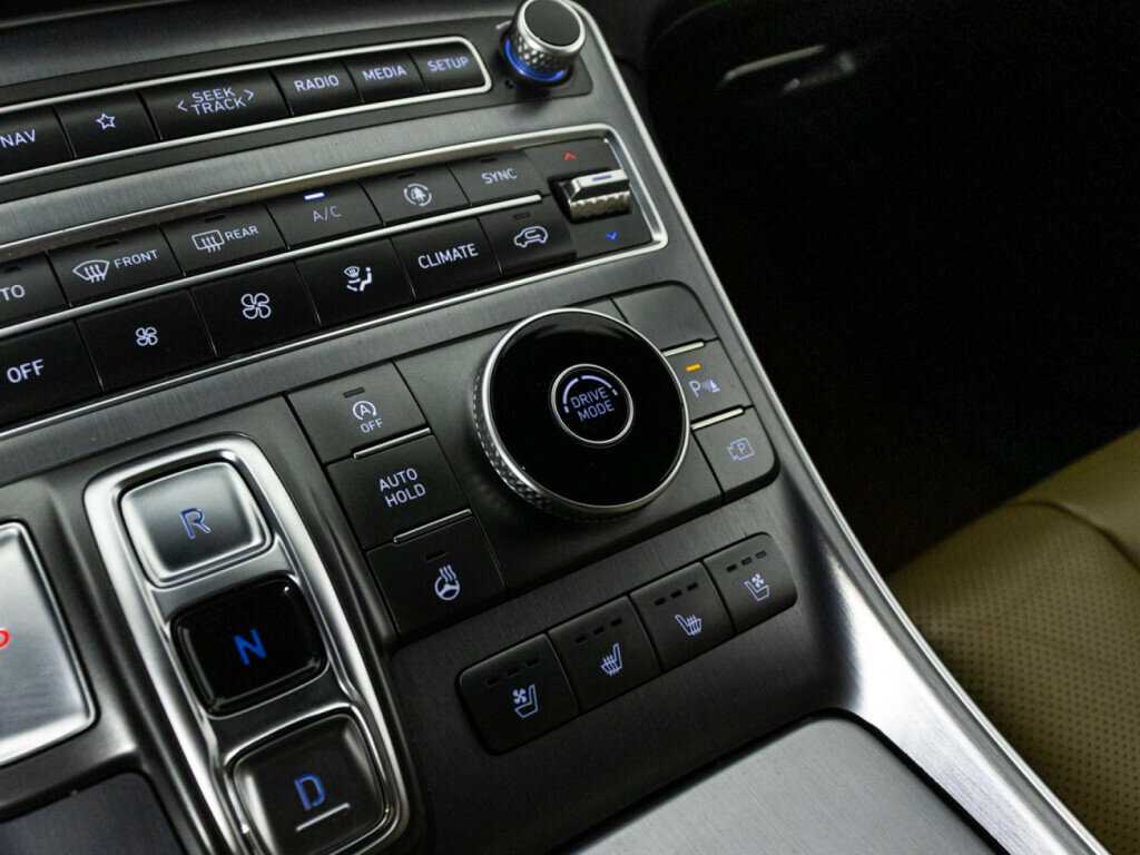 Купить Hyundai Santa Fe с пробегом. Фото: #19
