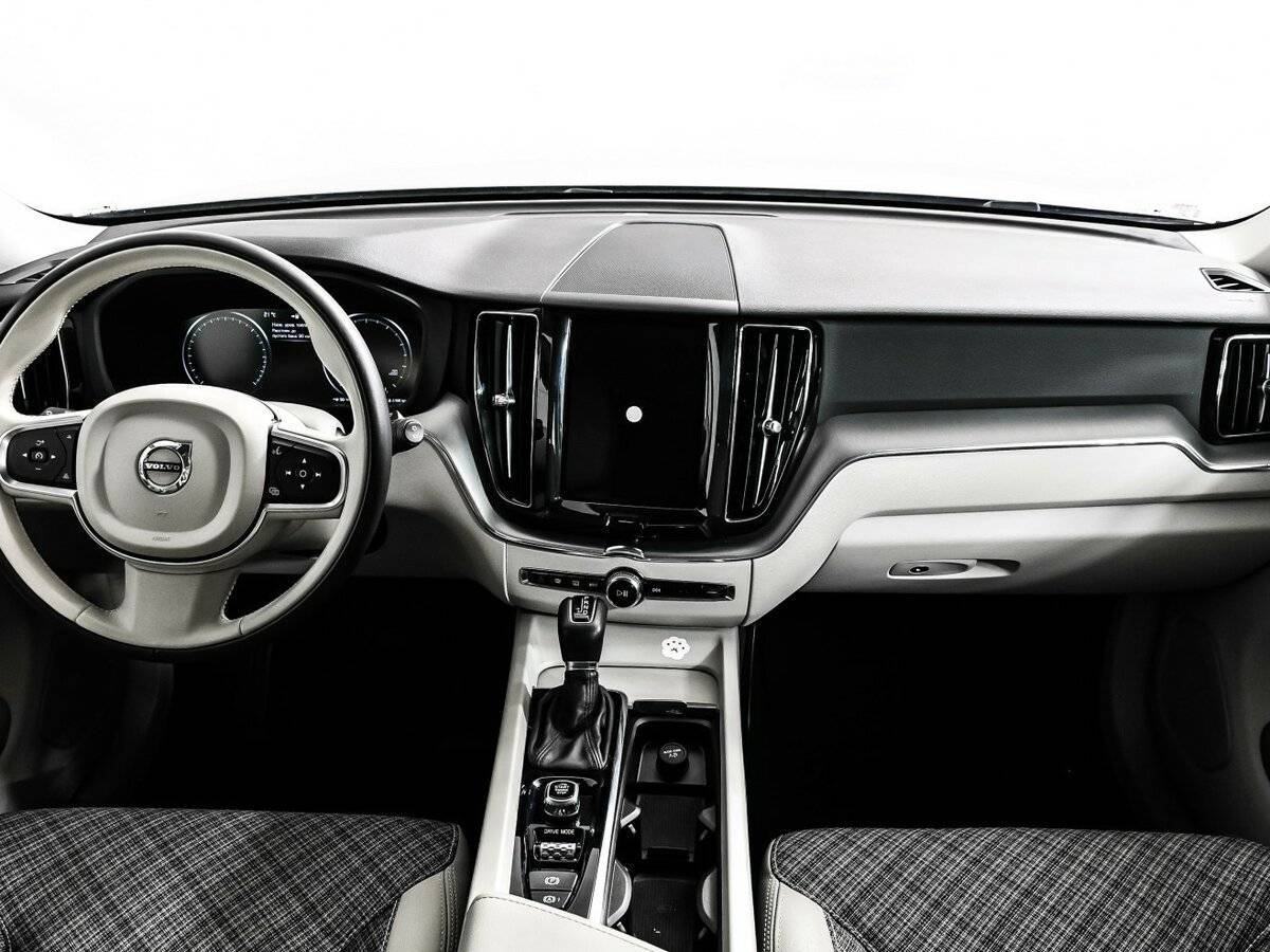 Купить Volvo XC60 с пробегом. Фото: #10