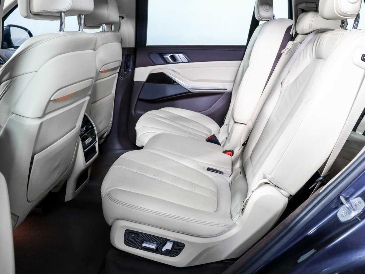 Купить BMW X7 с пробегом. Фото: #6