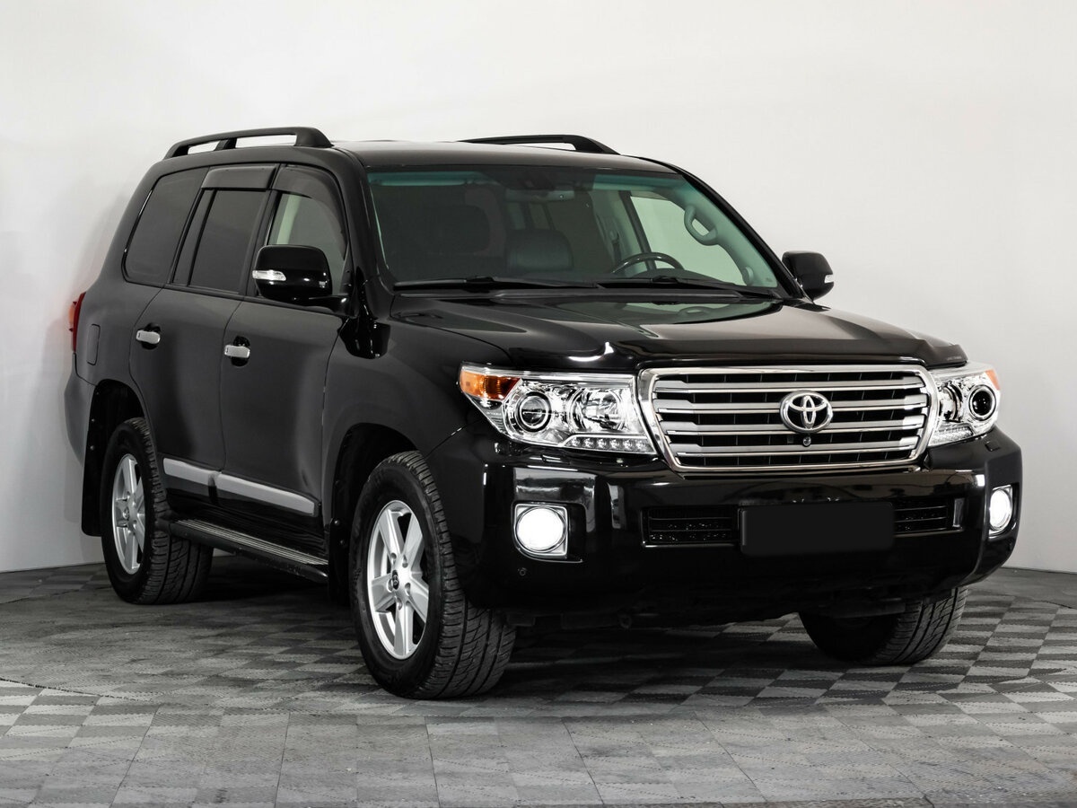 Купить Toyota Land Cruiser с пробегом. Фото: #2