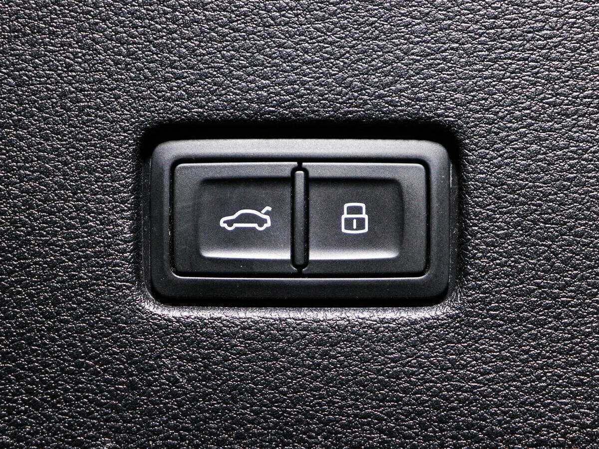 Купить Audi Q8 с пробегом. Фото: #15