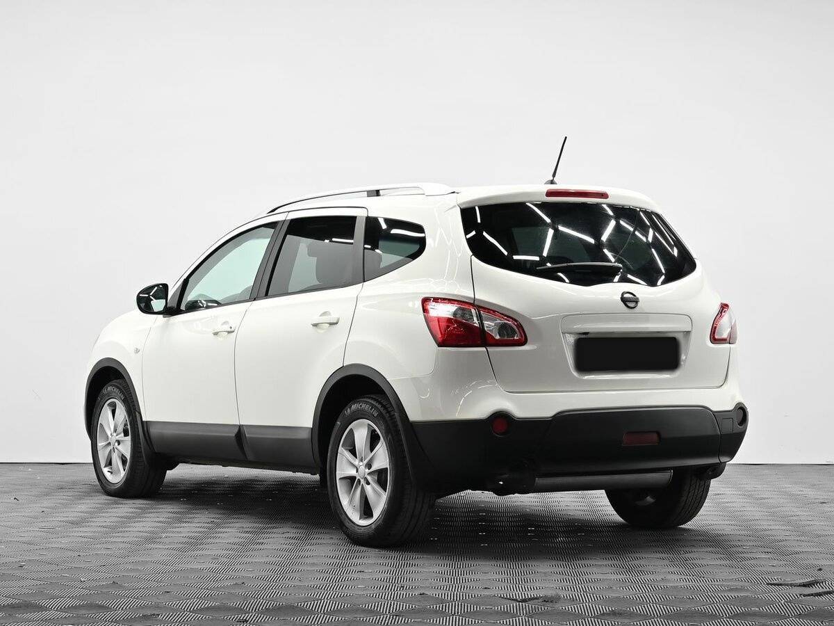 Купить Nissan Qashqai+2 с пробегом. Фото: #2