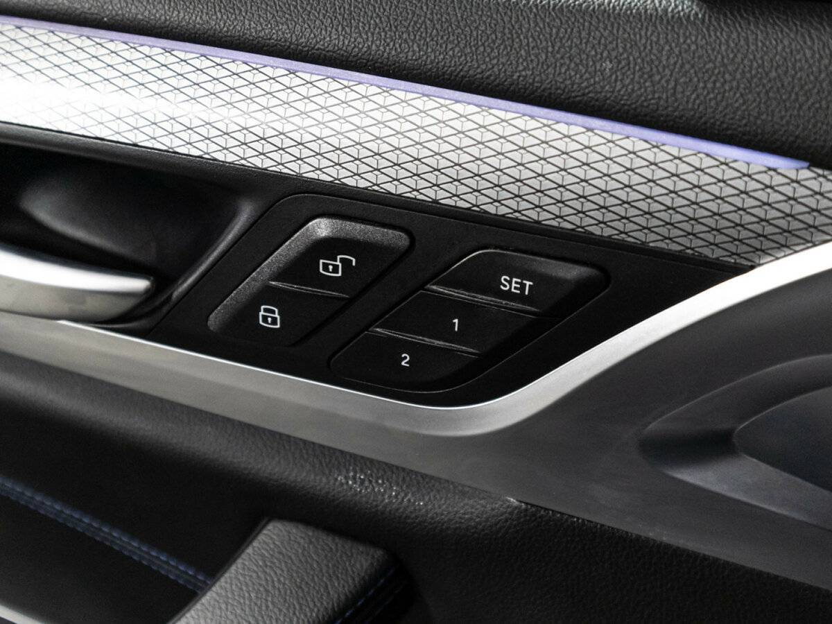 Купить BMW X3 с пробегом. Фото: #17