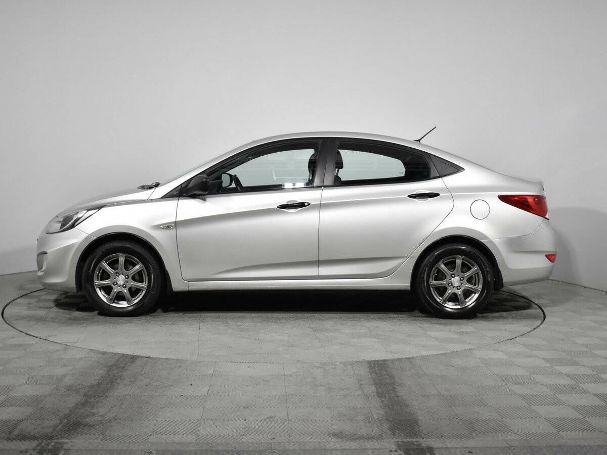 Купить Hyundai Solaris с пробегом. Фото: #7