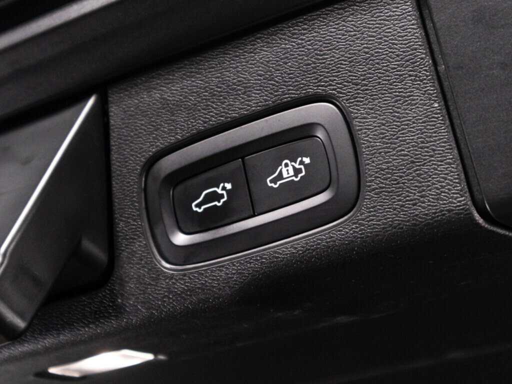 Купить Volvo XC60 с пробегом. Фото: #14