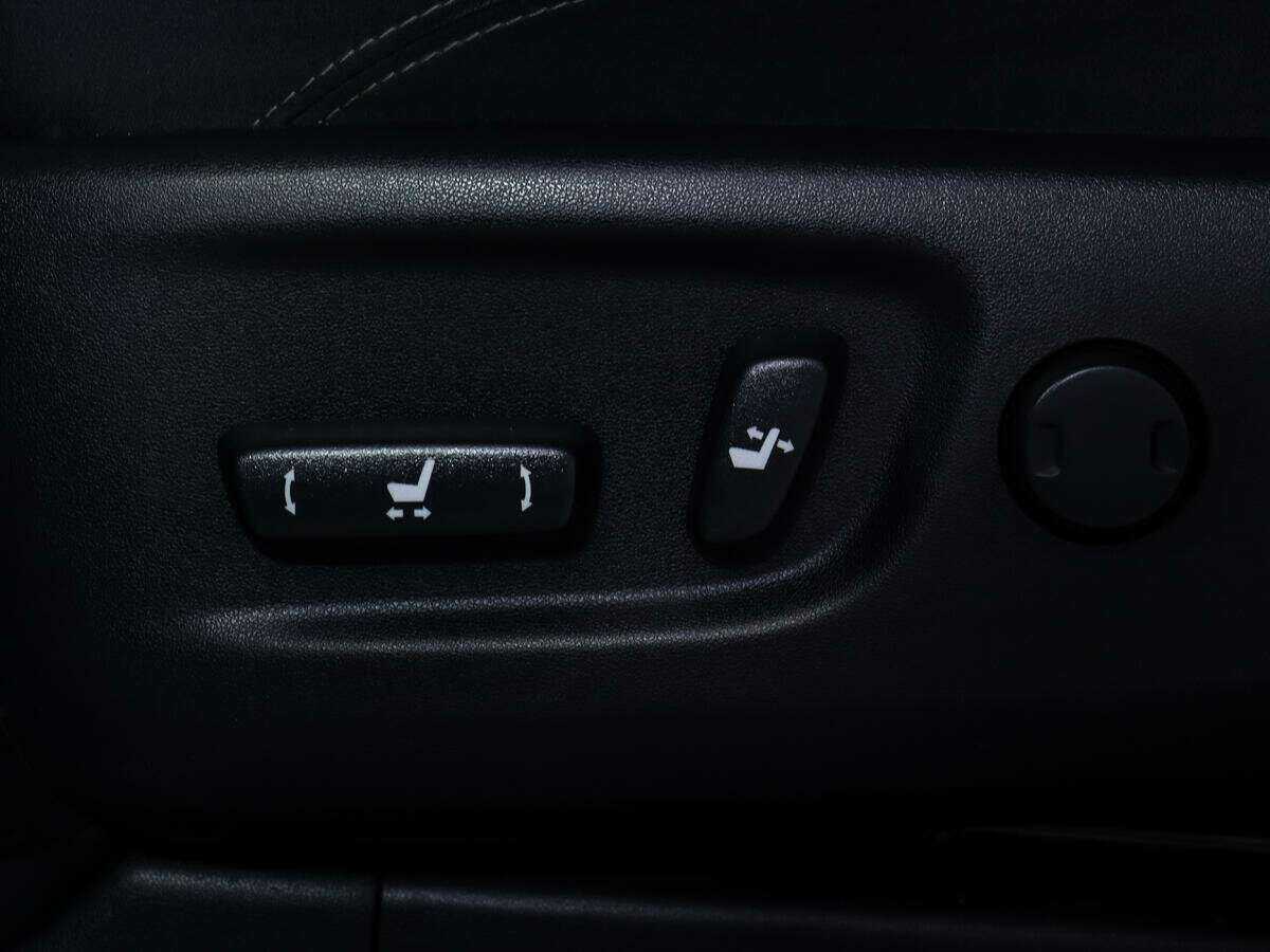 Купить Toyota Land Cruiser Prado с пробегом. Фото: #16