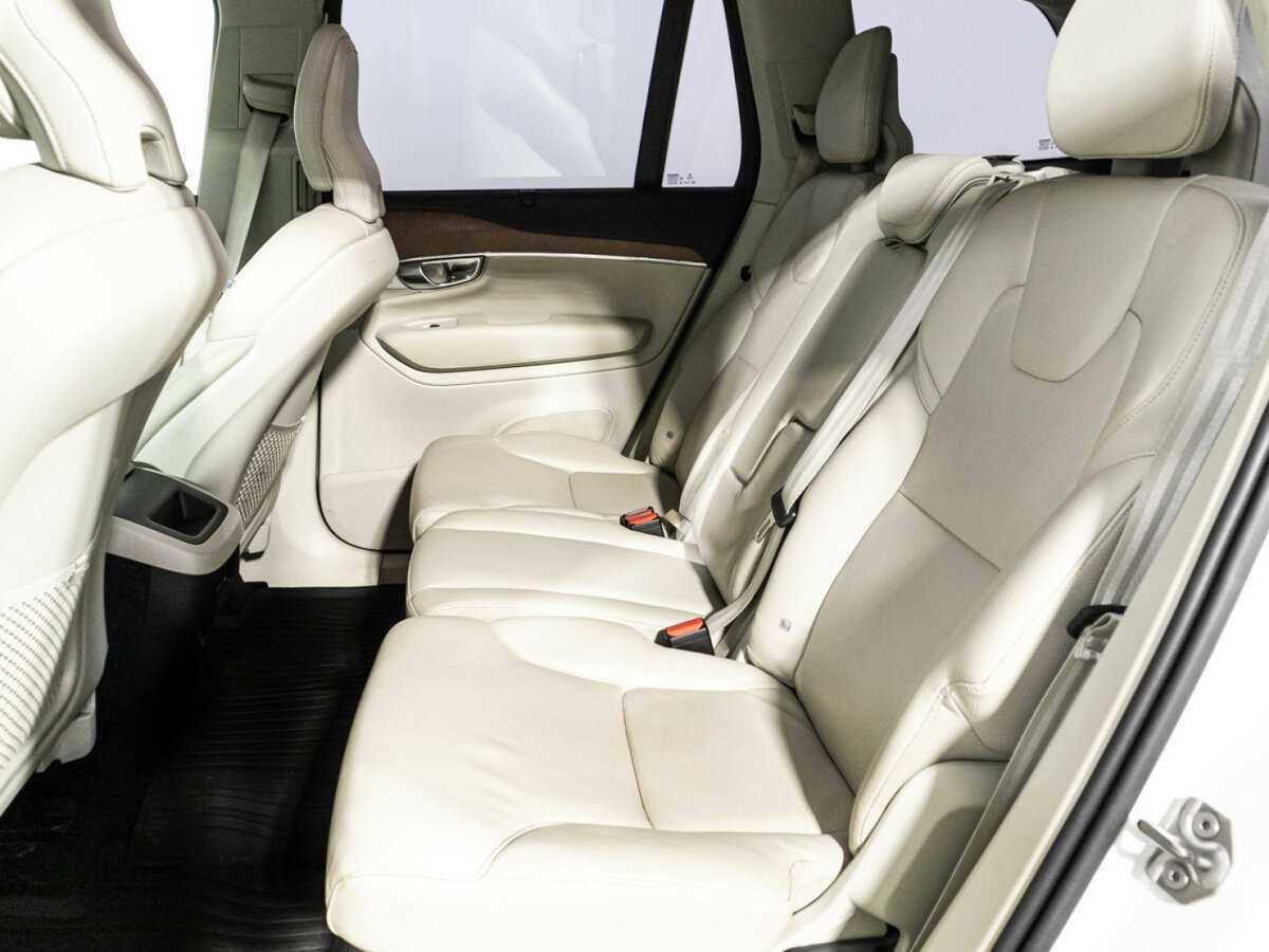 Купить Volvo XC90 с пробегом. Фото: #9