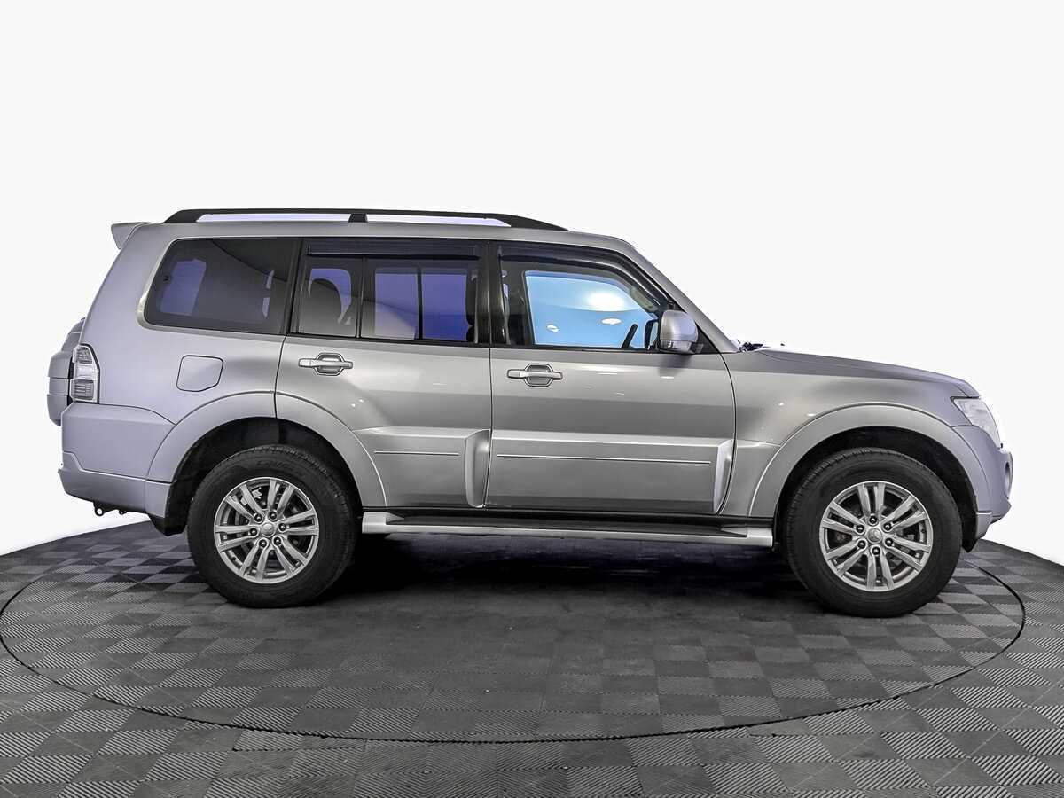 Купить Mitsubishi Pajero с пробегом. Фото: #3