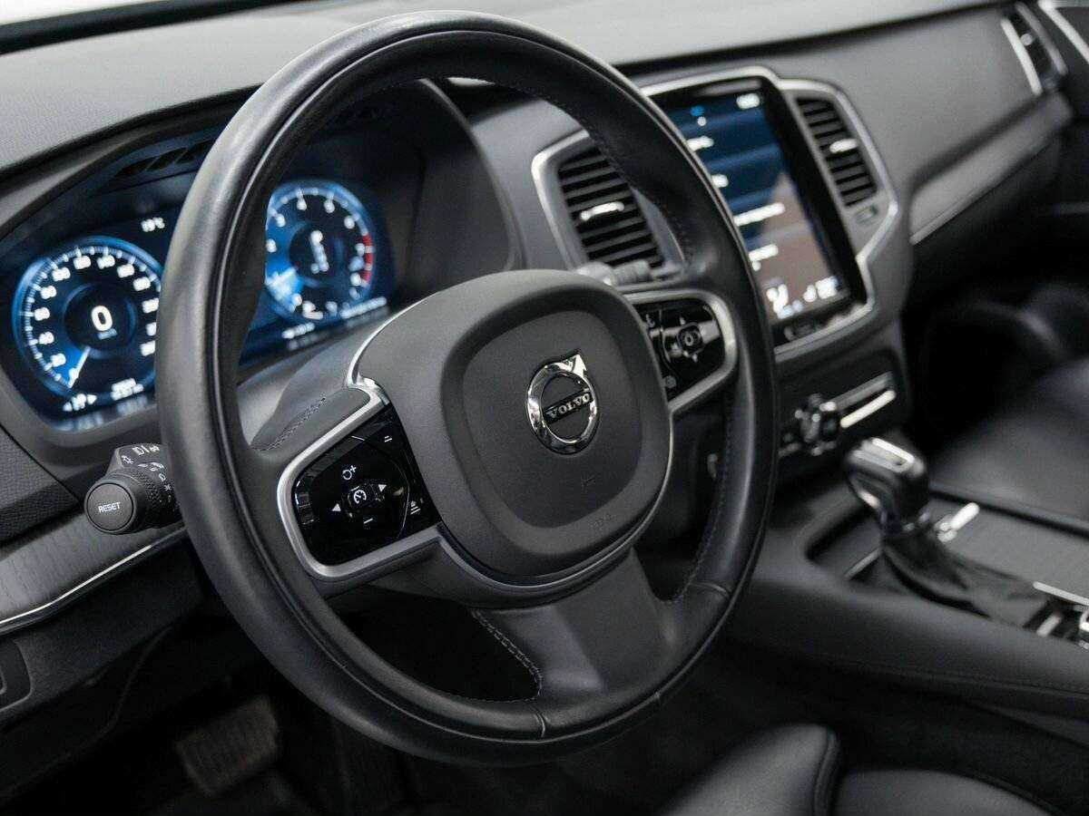 Купить Volvo XC90 с пробегом. Фото: #17