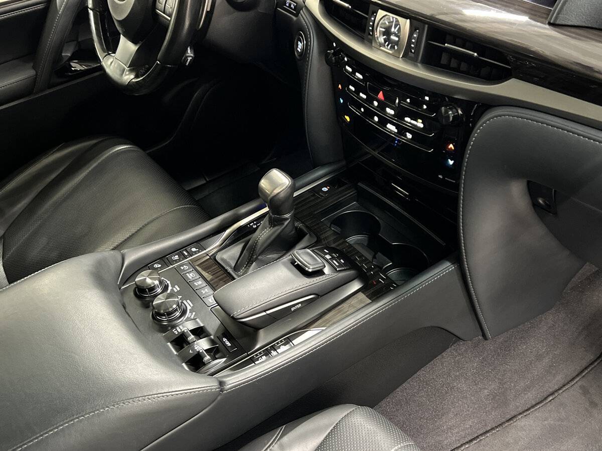 Купить Lexus LX с пробегом. Фото: #20