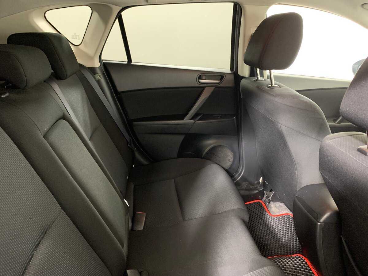 Купить Mazda 3 с пробегом. Фото: #17