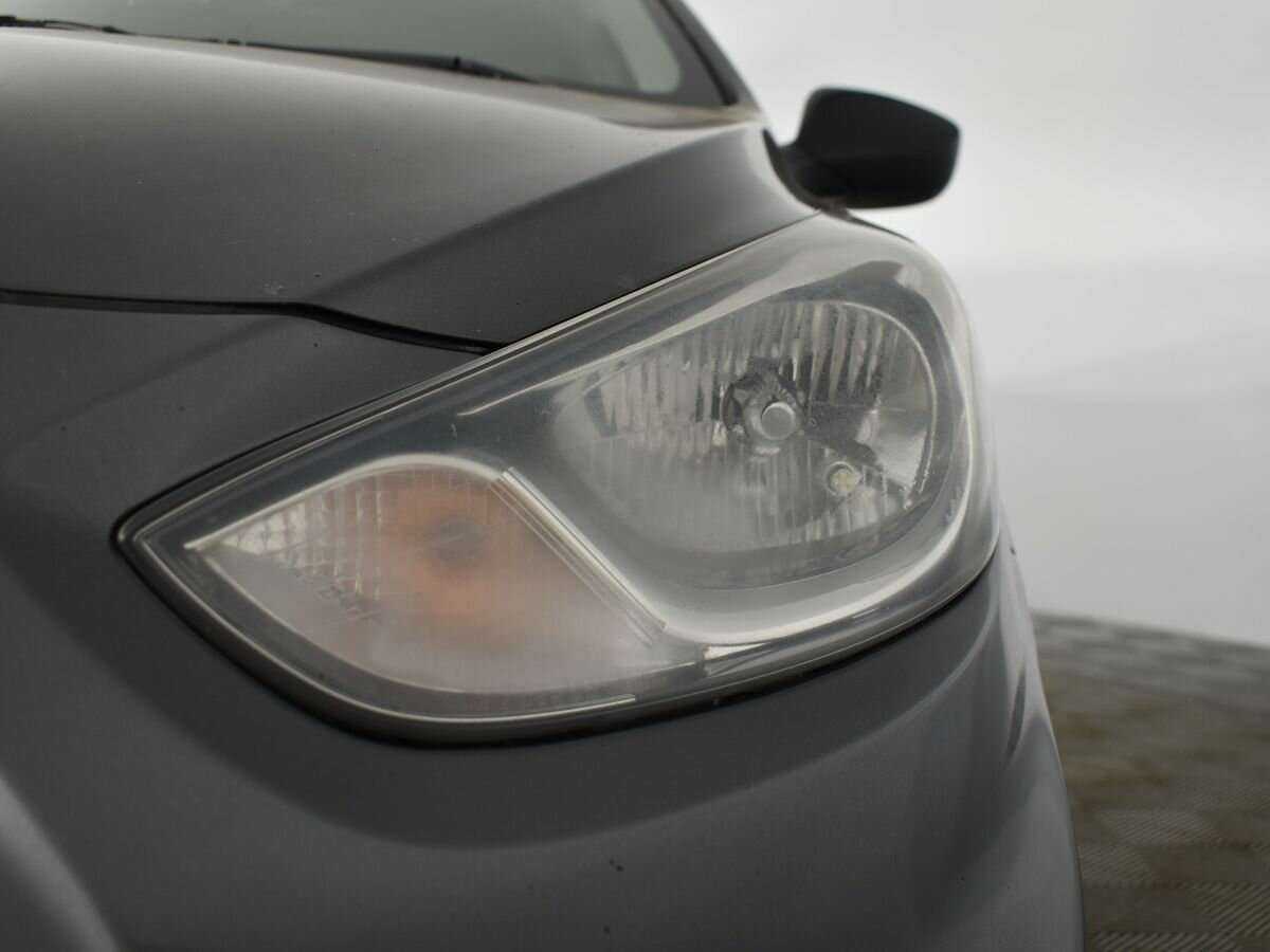 Купить Hyundai Solaris с пробегом. Фото: #6
