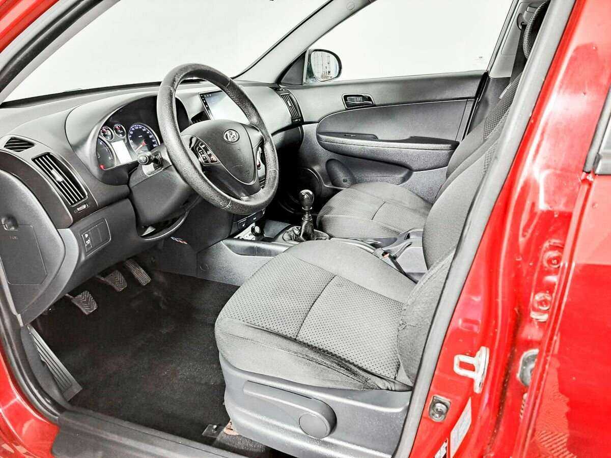 Купить Hyundai i30 с пробегом. Фото: #13