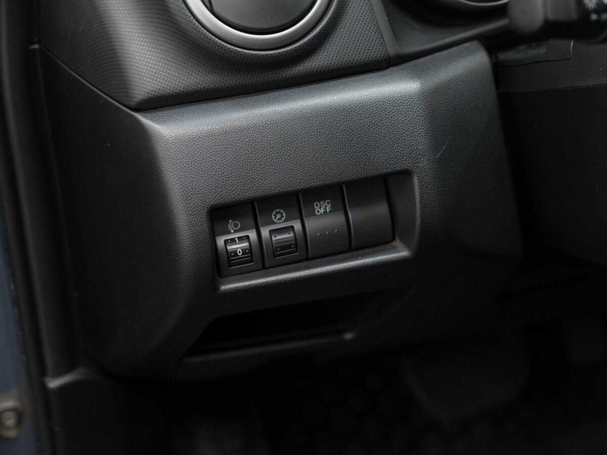 Купить Mazda 3 с пробегом. Фото: #13