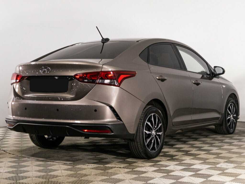 Купить Hyundai Solaris с пробегом. Фото: #4