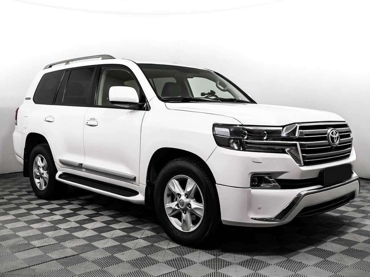 Купить Toyota Land Cruiser с пробегом. Фото: #2